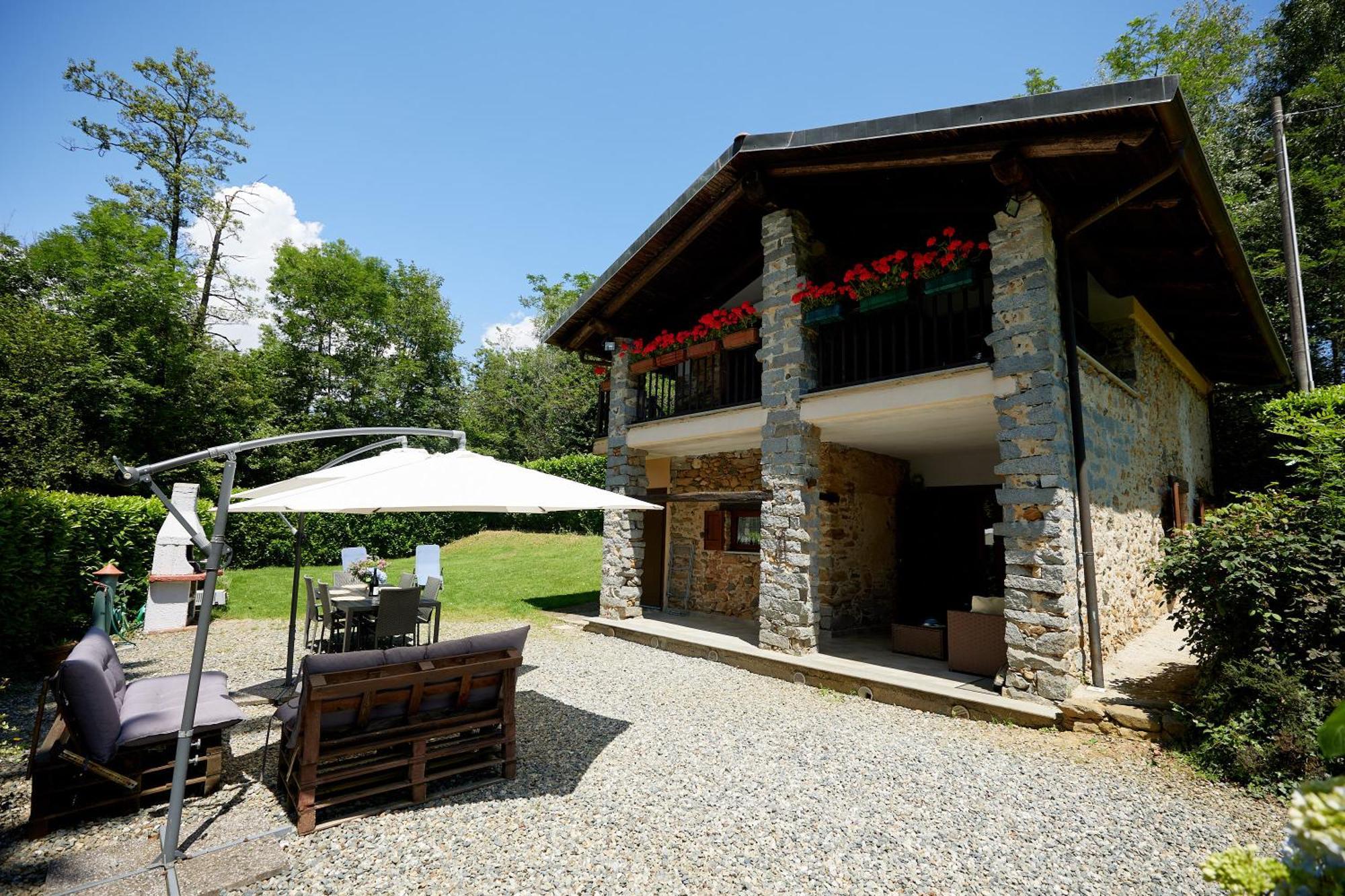 Villetta Con Giardino ⭑⭑⭑⭑⭑ - Wifi, Dogs Allowed บีเอลลา ภายนอก รูปภาพ